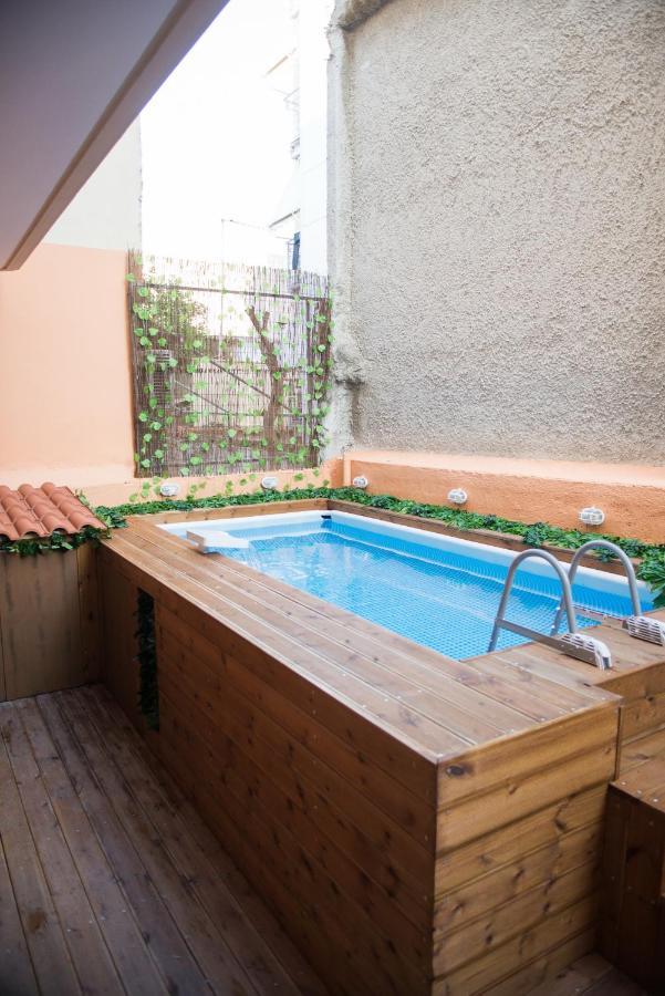 Chrisandro Apartments Атина Екстериор снимка