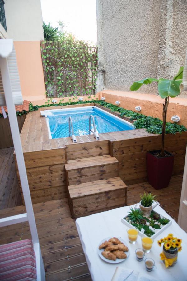 Chrisandro Apartments Атина Екстериор снимка