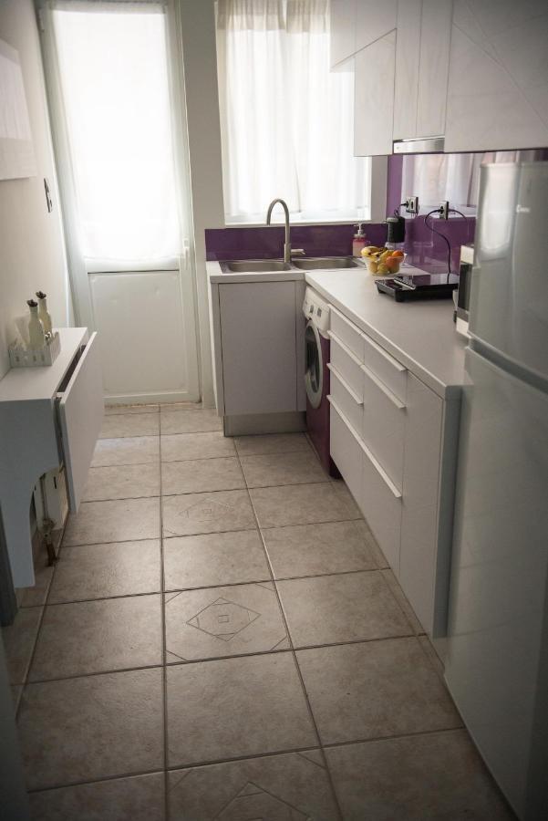 Chrisandro Apartments Атина Екстериор снимка